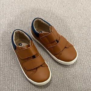Little Feet That Walk The Earth OLDSOLES little boy shoes size 29